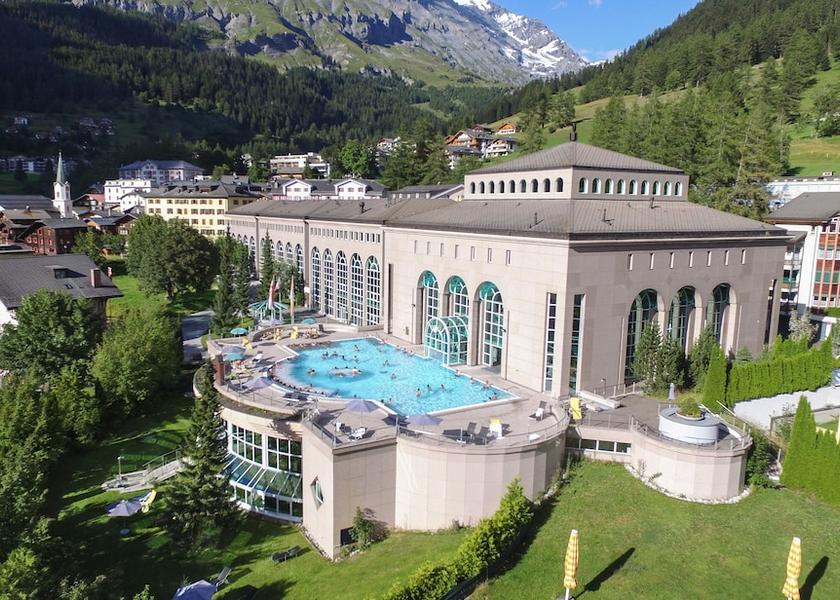 Valais Leukerbad Facade