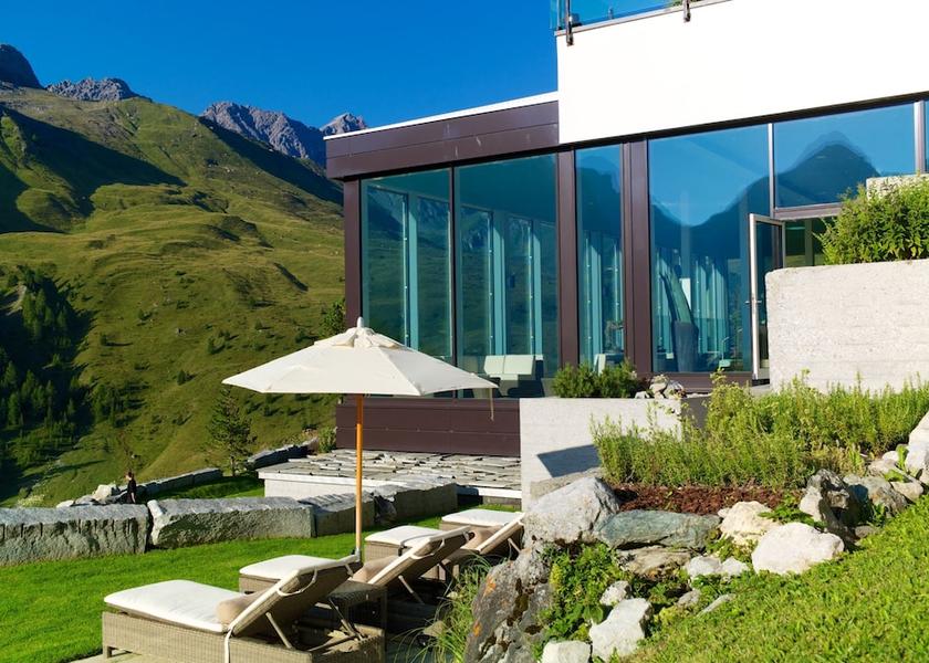 Graubuenden Arosa Exterior Detail