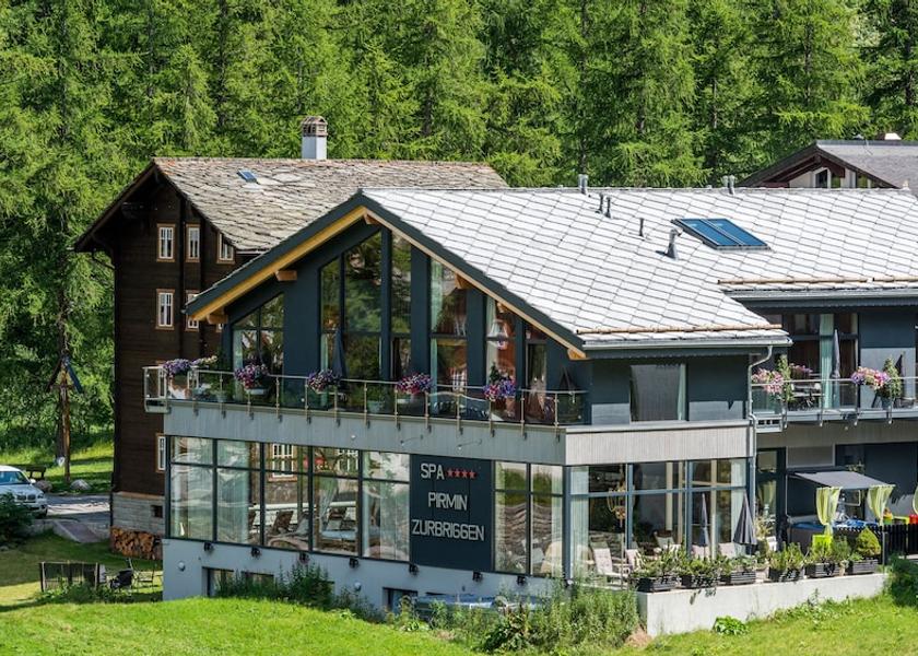 Valais Saas Almagell Facade