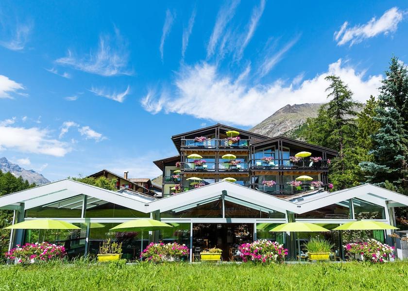 Valais Saas Almagell Facade