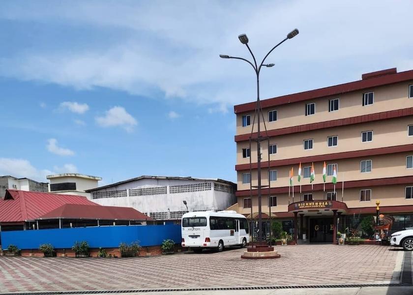 Abidjan Abidjan Front of property