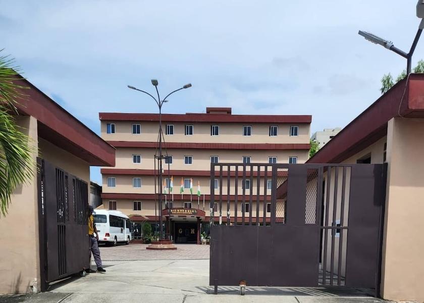 Abidjan Abidjan Front of property