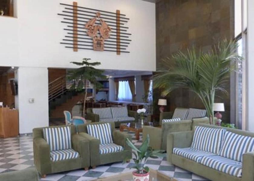  Concepcion Lobby
