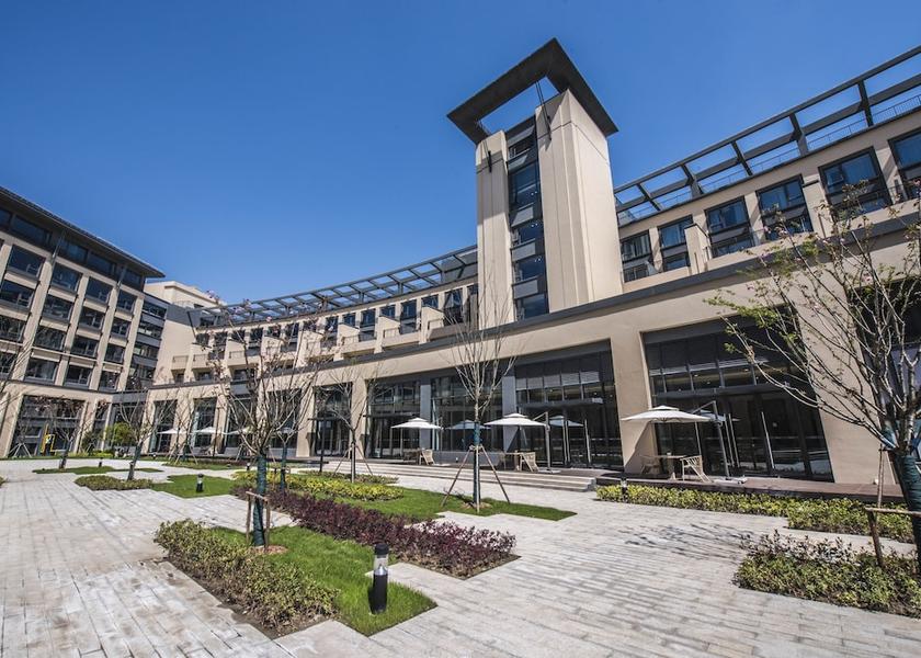  Shanghai Front of property