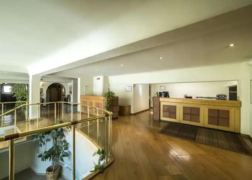 Tuscany Colle di Val d'Elsa Check-in Check-out Kiosk