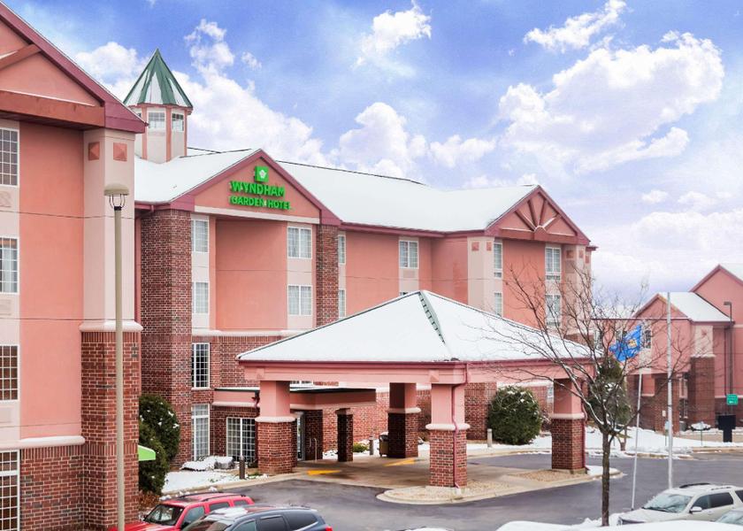 Wisconsin Fitchburg exterior view