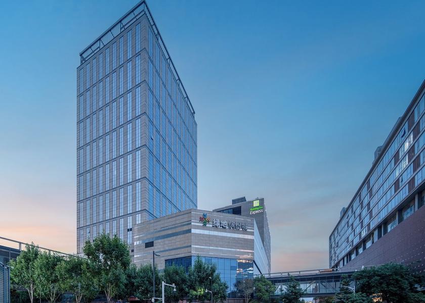 Henan Zhengzhou Exterior Detail