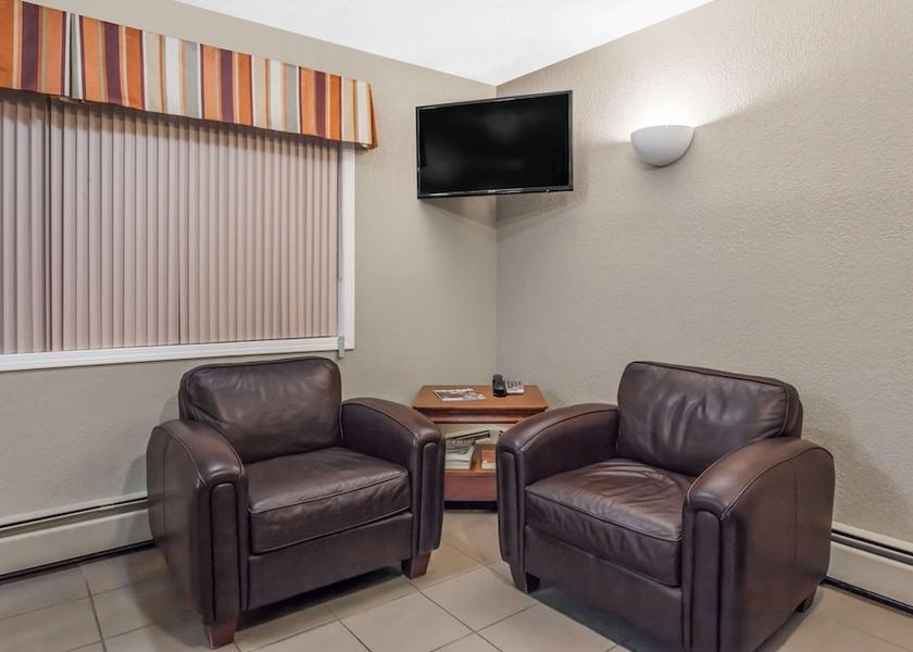 Alberta Stettler Lobby