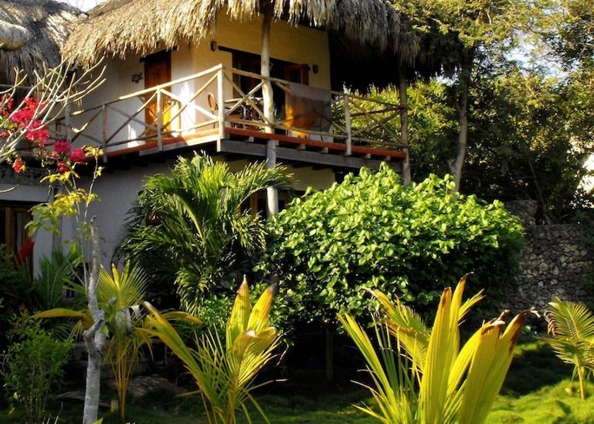 Bolivar Baru Island Beach