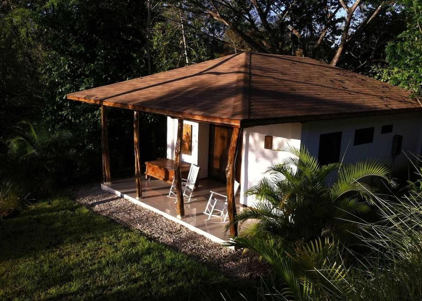 Puntarenas Paquera Facade