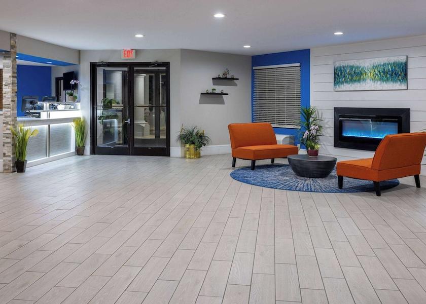 North Carolina Louisburg Lobby