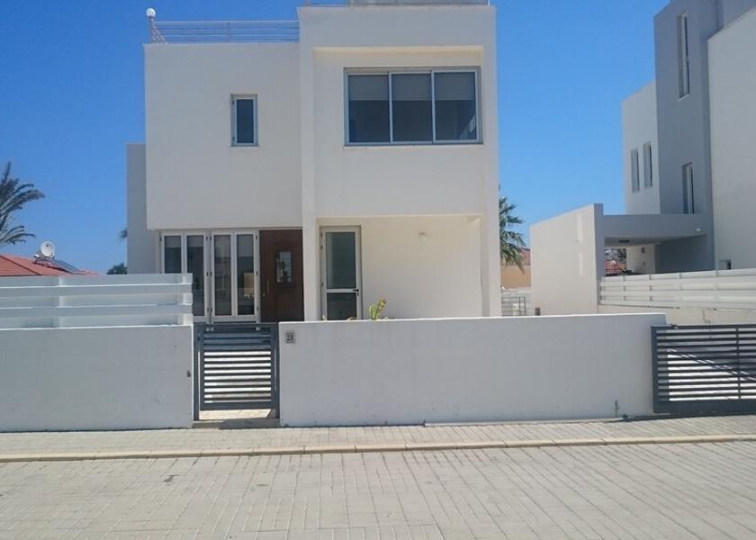 Larnaca Pervolia Exterior Detail