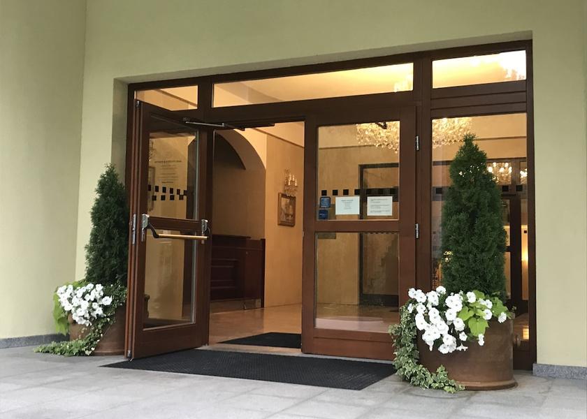 Karlovy Vary (region) Karlovy Vary Entrance