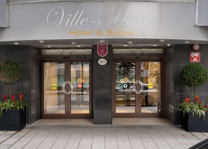 Quebec Montreal Exterior