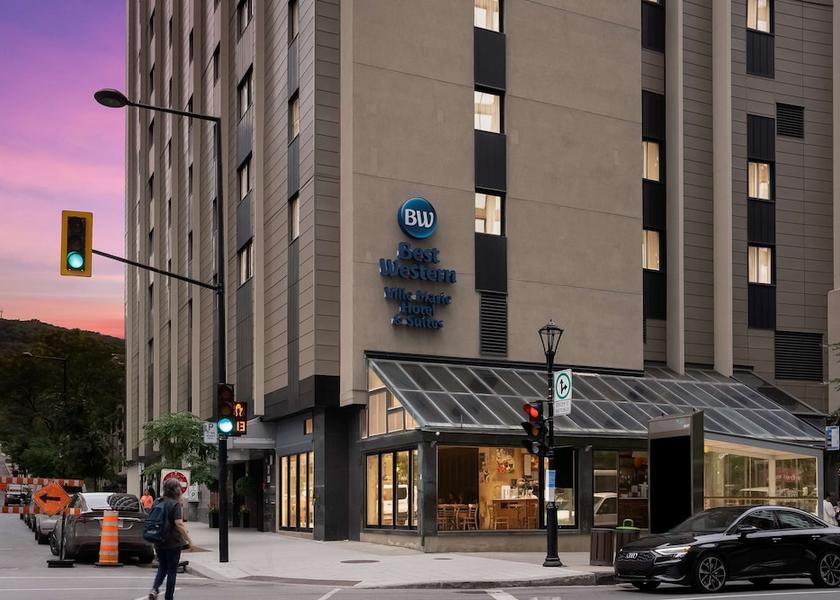 Quebec Montreal Exterior