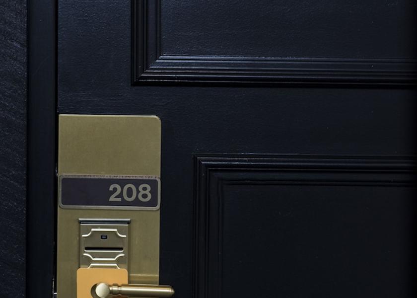 Ontario Niagara Falls Hallway