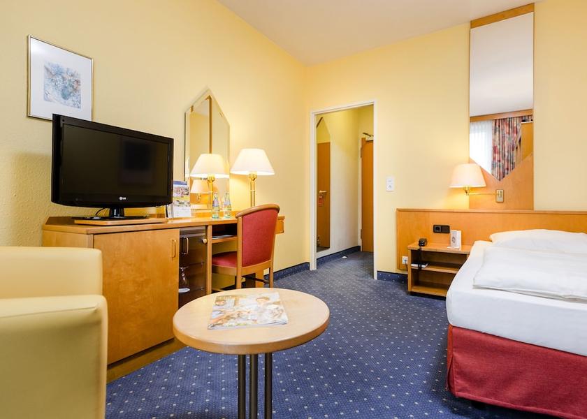 Saxony Dresden Room