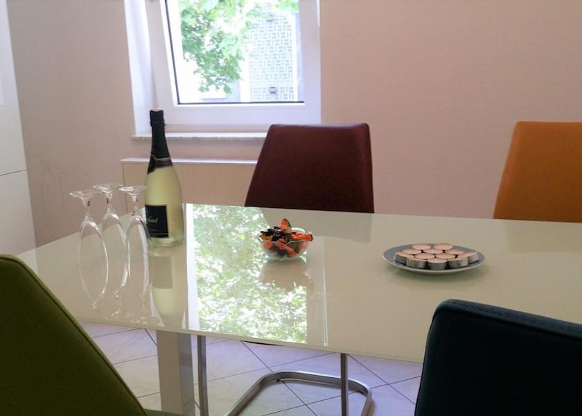 North Rhine-Westphalia Bochum In-Room Dining