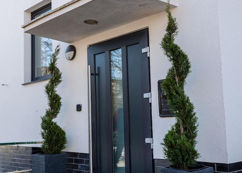 Lower Saxony Laatzen Entrance