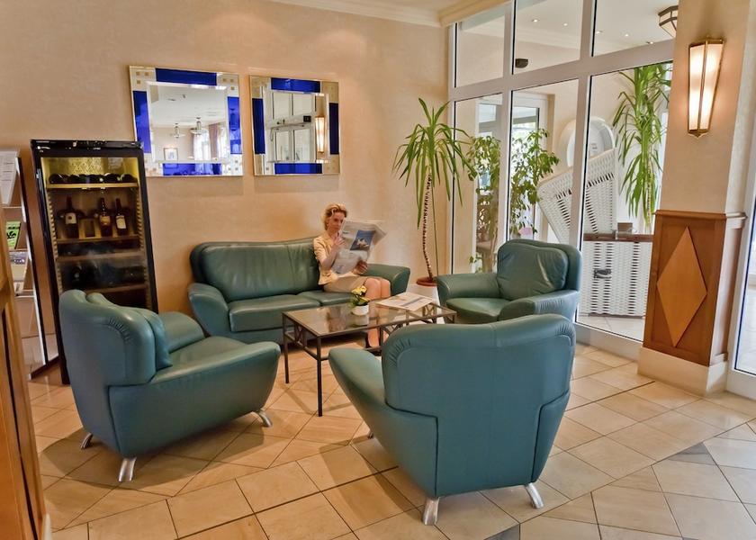 Mecklenburg-West Pomerania Kuehlungsborn Lobby