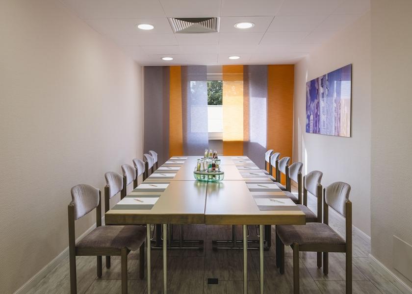 North Rhine-Westphalia Dusseldorf Meeting Room