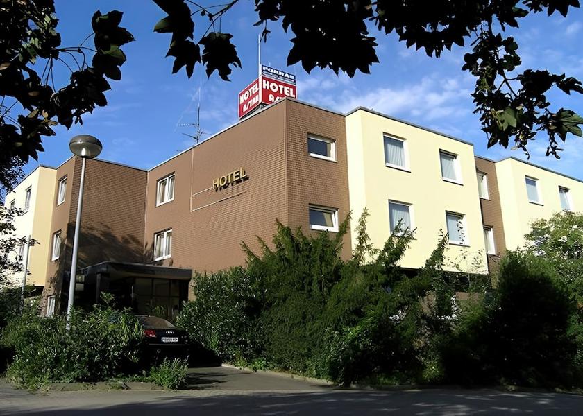 North Rhine-Westphalia Düsseldorf Front of property