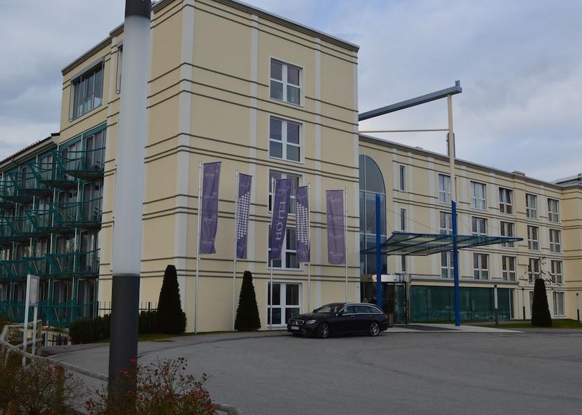Bavaria Erding Exterior