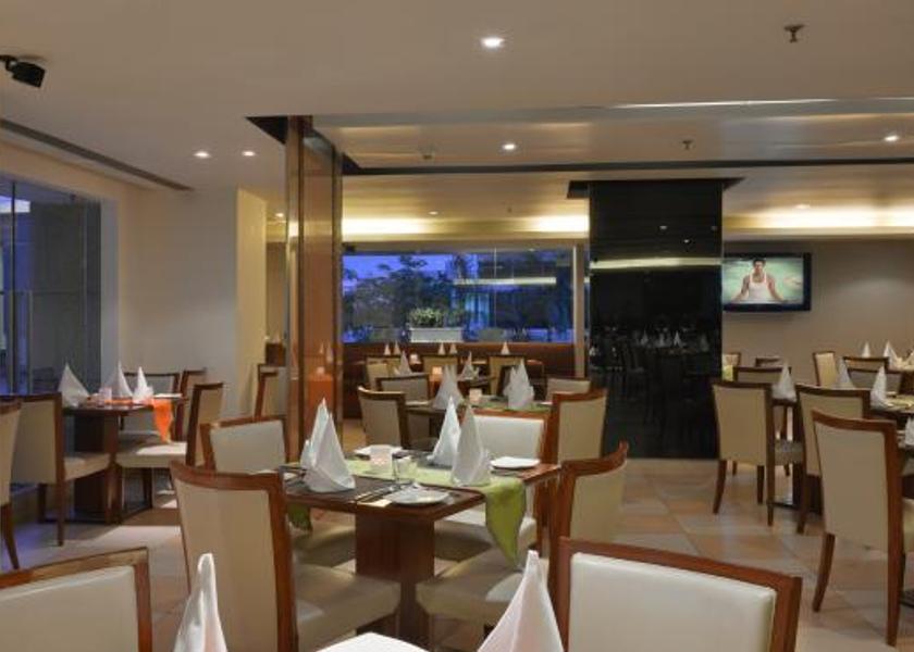 Gujarat Vadodara Food & Dining