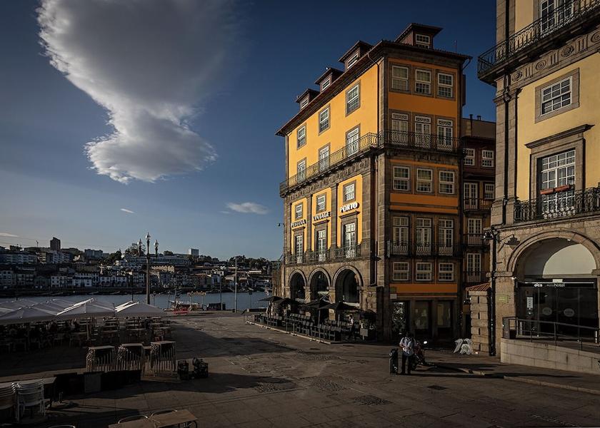 Norte Porto Exterior Detail