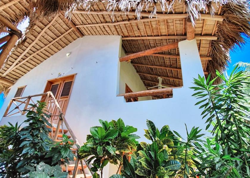 Samana Las Galeras Exterior Detail
