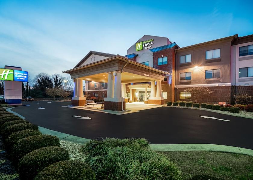 Virginia Rocky Mount Exterior Detail