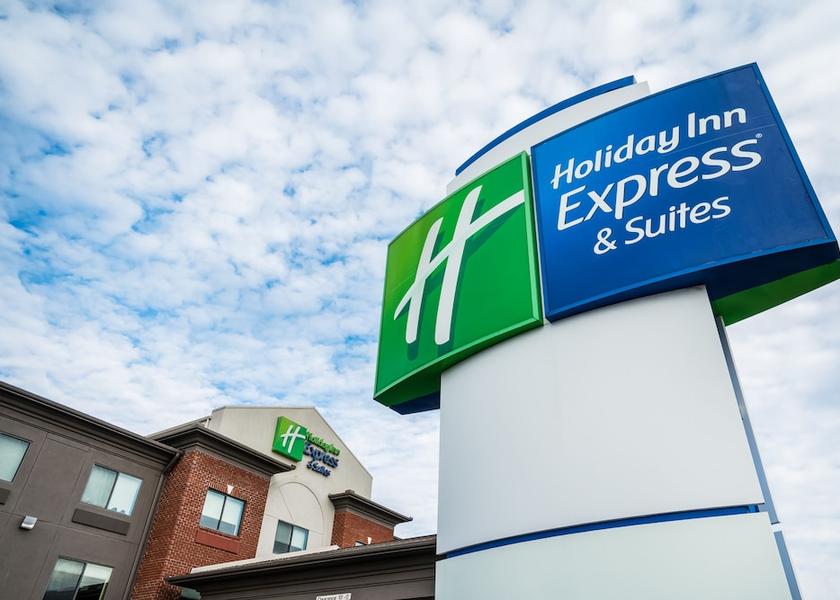 Virginia Rocky Mount Exterior Detail