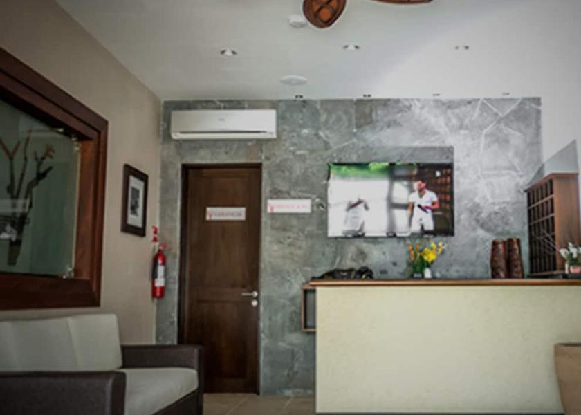 Galapagos Puerto Ayora Interior Entrance
