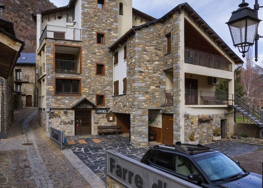 Catalonia La Vall de Boi Front of property