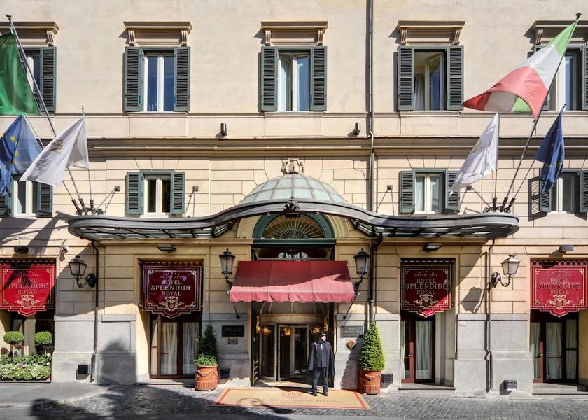 Lazio Rome Property entrance