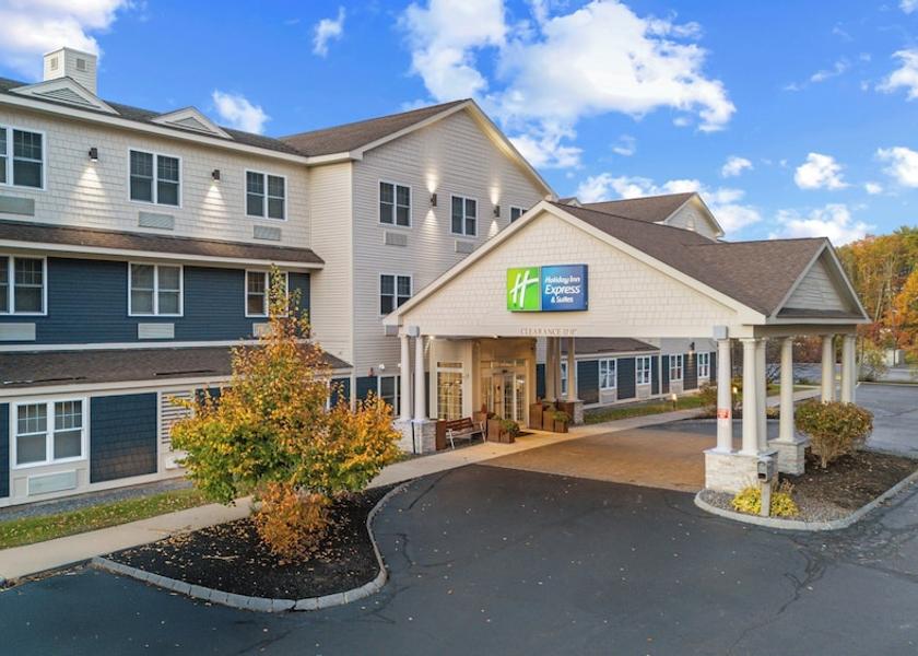 New Hampshire Seabrook Exterior Detail