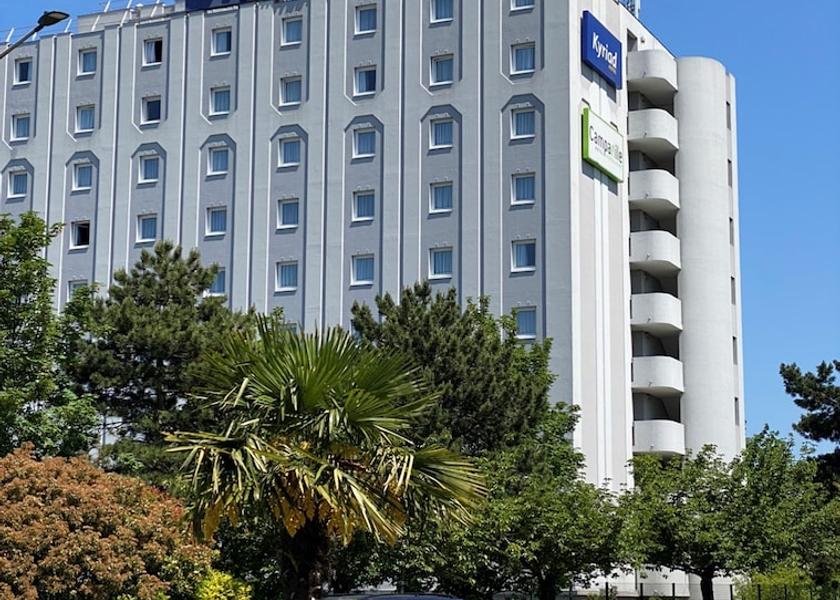 Ile-de-France Le Blanc-Mesnil Exterior Detail