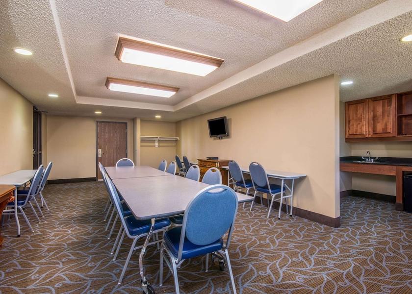Colorado Fort Collins Meeting Room