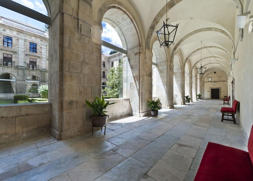 Asturias Cangas del Narcea Interior Entrance