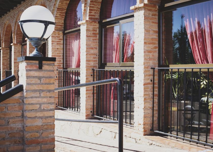 Aragon La Almunia de Dona Godina Facade