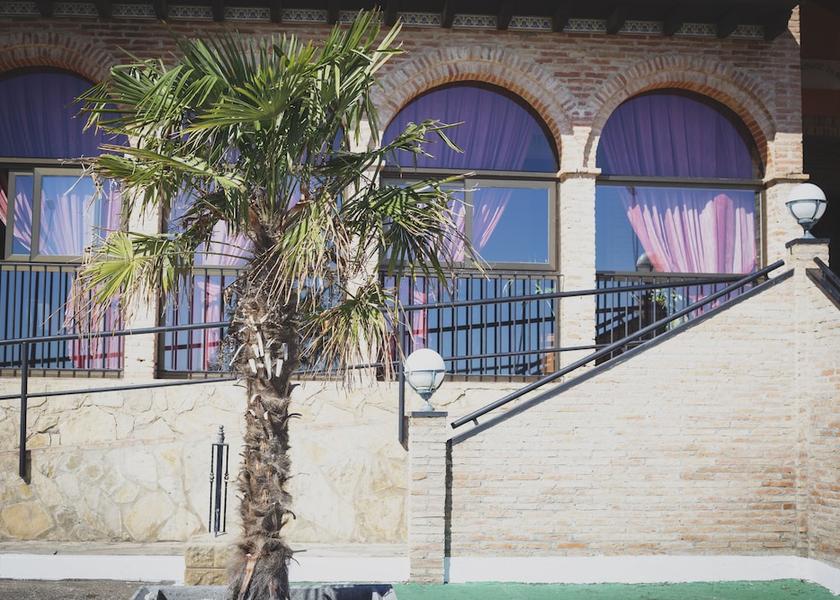 Aragon La Almunia de Dona Godina Facade