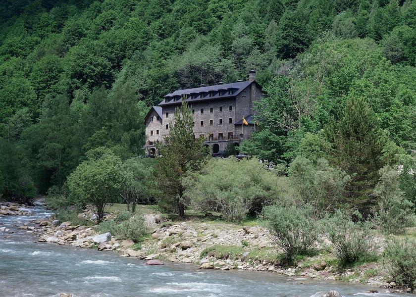 Aragon Bielsa Exterior Detail