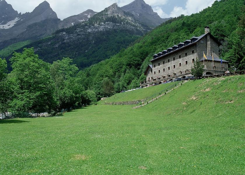 Aragon Bielsa Exterior Detail