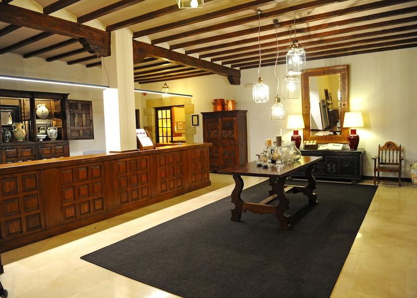 Cantabria Santillana del Mar Reception