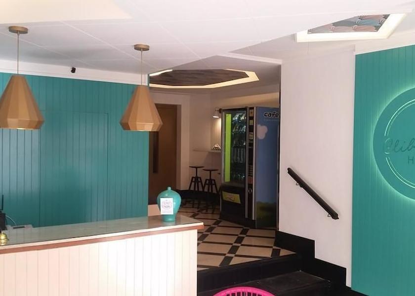 Check-in/check-out kiosk