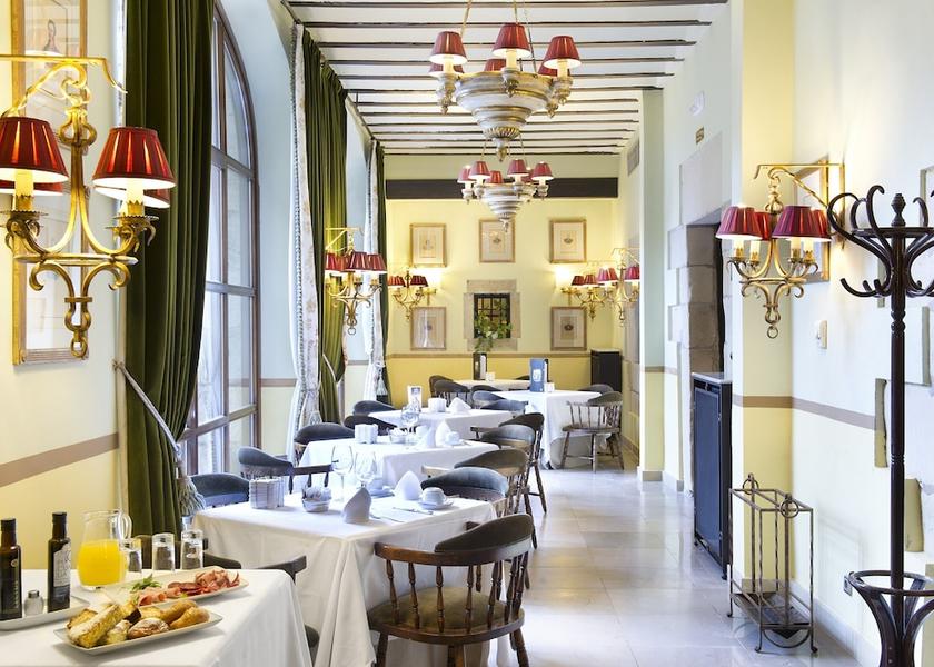Cantabria Santillana del Mar Breakfast area