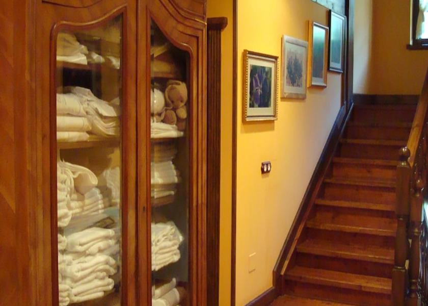 Cantabria Valdaliga Lobby