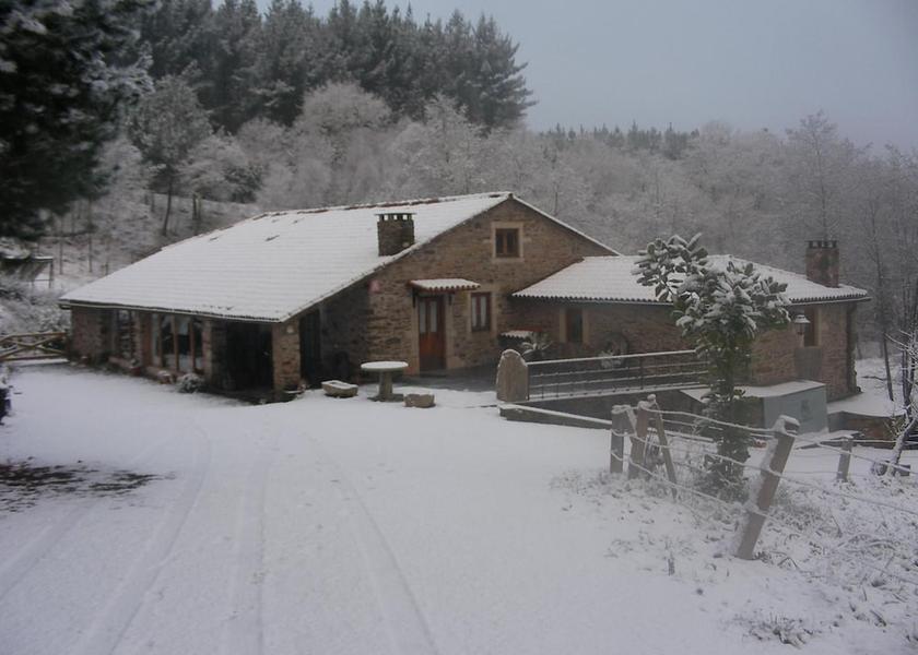 Galicia O Pino Exterior Detail