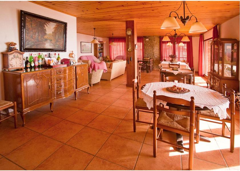 Catalonia Lles Restaurant