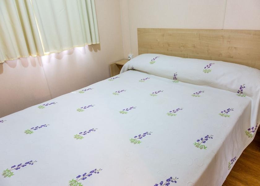 Andalusia Vinuela Room